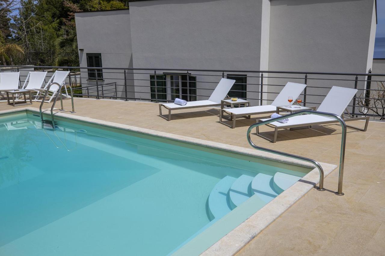 Kafara Resort- Villas And Pool By Lisca Bianca Rental Санта Флавия Екстериор снимка