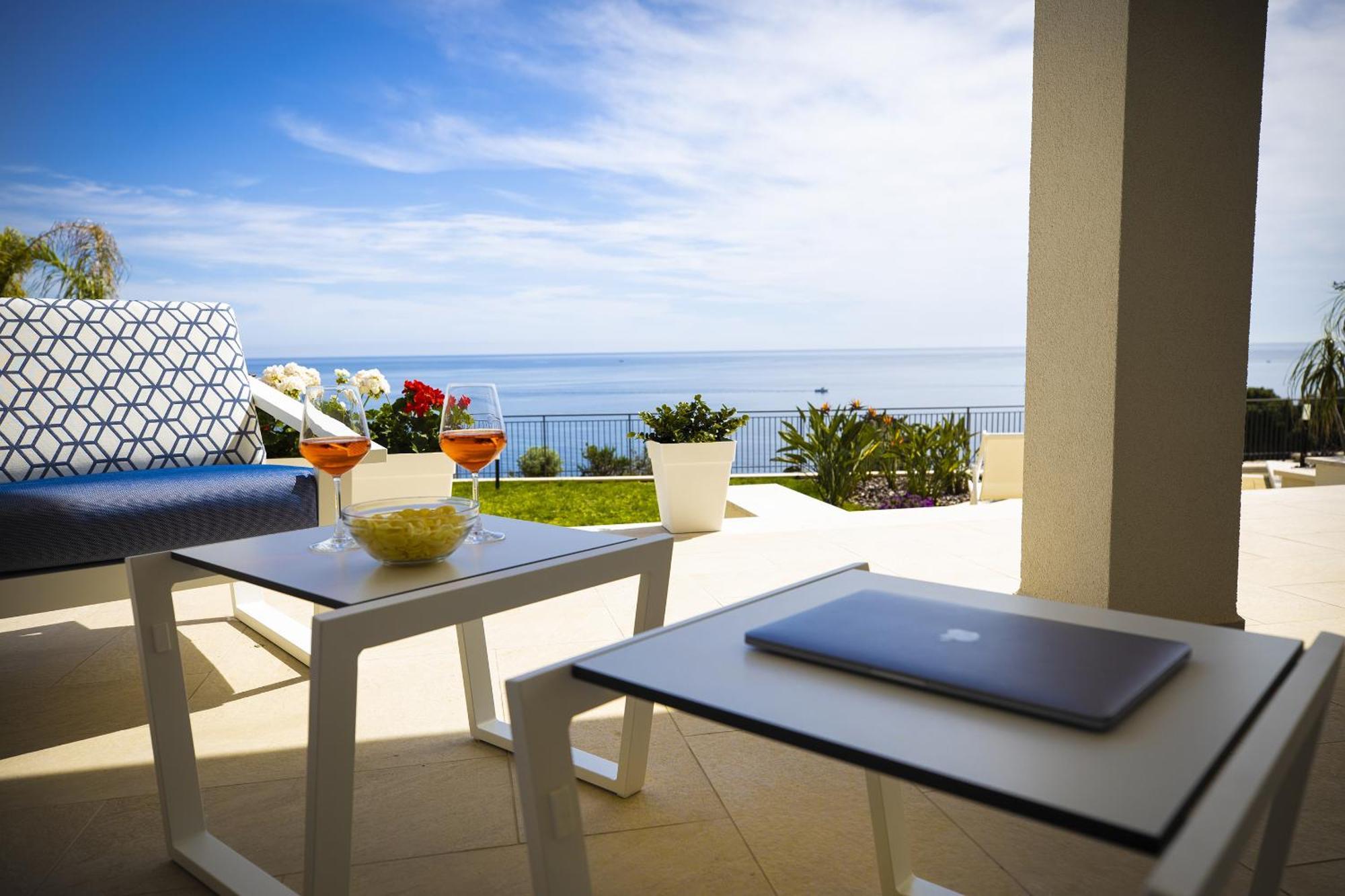 Kafara Resort- Villas And Pool By Lisca Bianca Rental Санта Флавия Стая снимка